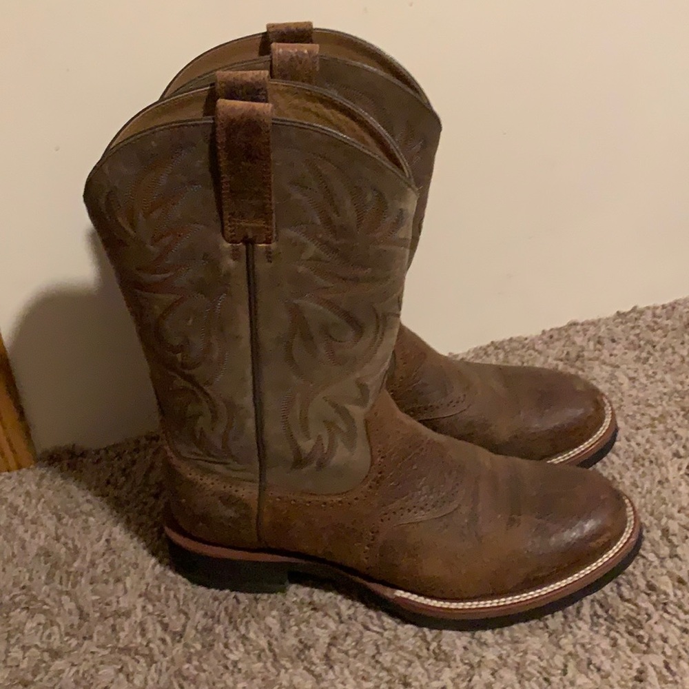 Ariat Bomber Crepe Sole Round Toe Boots 10.5D